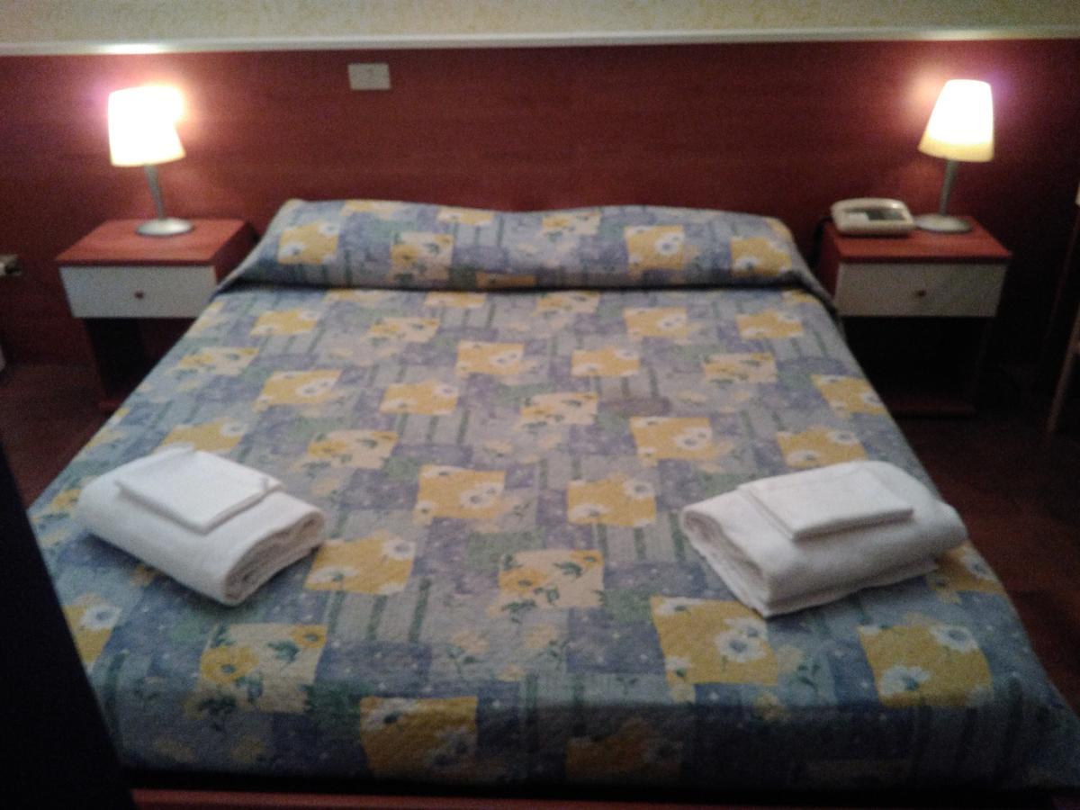 Hotel Elena Verona Exterior photo